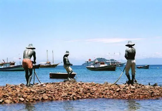 Búzios Samba Suítes 0*,
